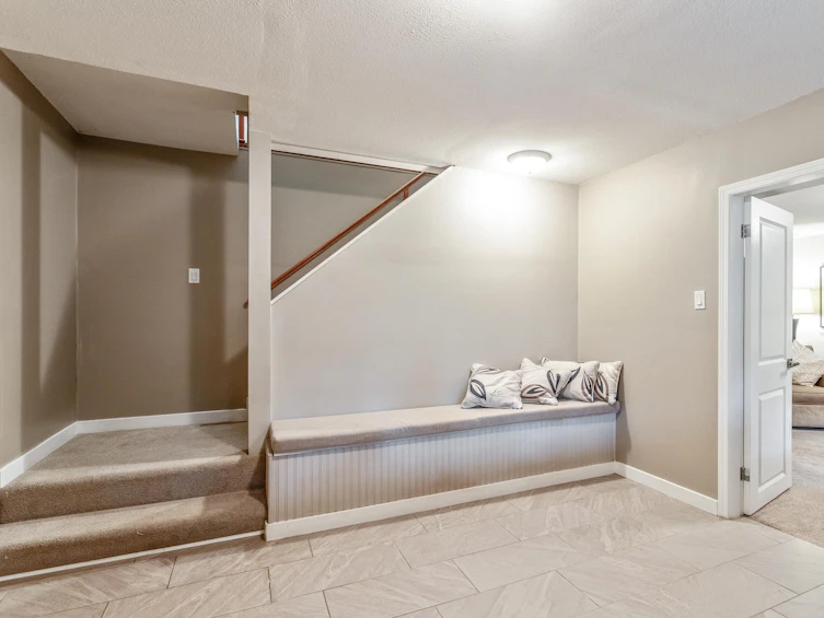 1315 East 14th Street, North Vancouver, BC, V7J 1K5 - 2