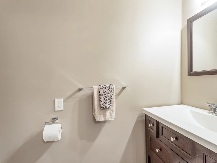1315 East 14th Street, North Vancouver, BC, V7J 1K5 - 14