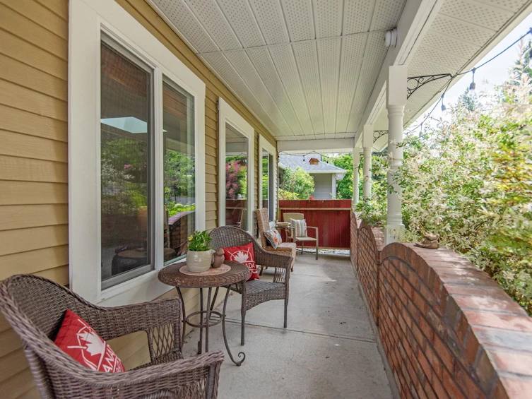 10845 85b Avenue, Delta, BC, V4C 7Y3 - 4