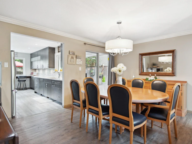 10845 85b Avenue, Delta, BC, V4C 7Y3 - 10
