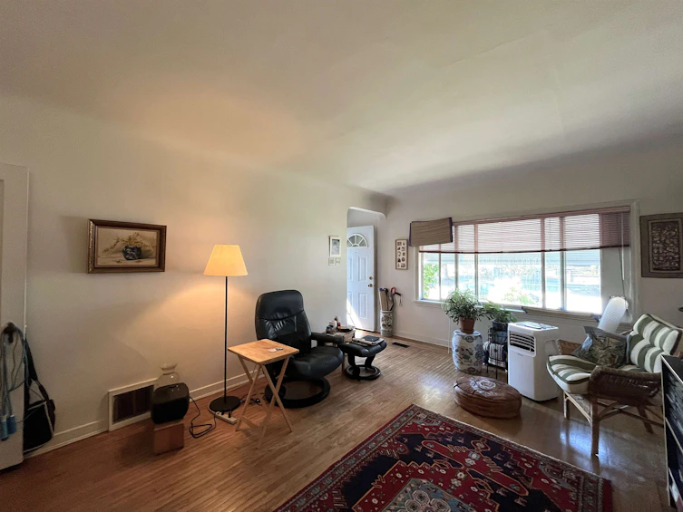 4648 Elgin Street, Vancouver, BC, V5V 4R8 - 4