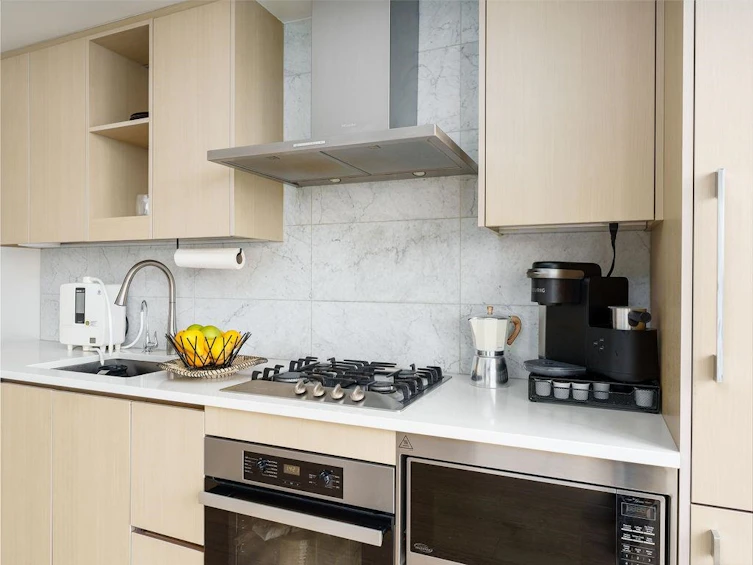 2313-89 Nelson Street, Vancouver, BC, V6Z 0E7 - 5