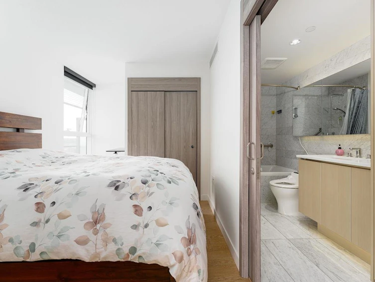 2313-89 Nelson Street, Vancouver, BC, V6Z 0E7 - 9
