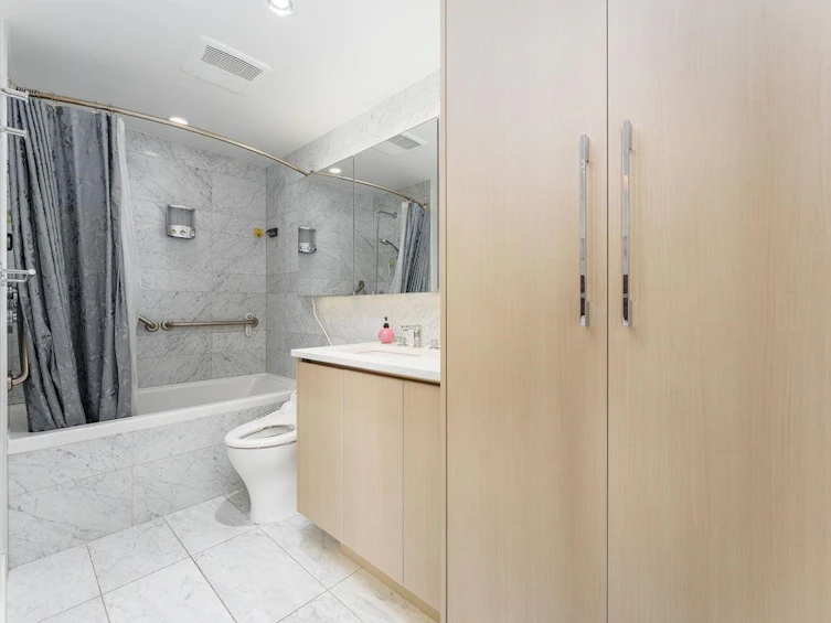 2313-89 Nelson Street, Vancouver, BC, V6Z 0E7 - 13