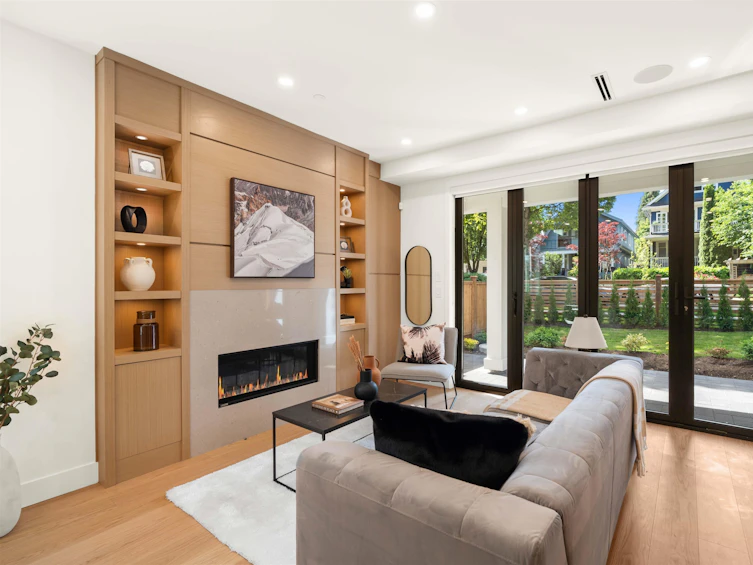 1-1161 East 11th Avenue, Vancouver, BC, V5T 2G4 - 5