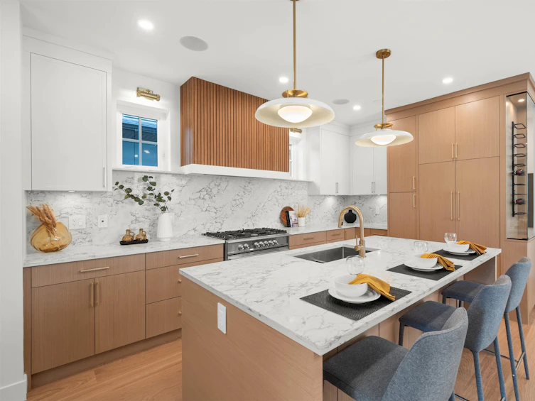 1-1161 East 11th Avenue, Vancouver, BC, V5T 2G4 - 9