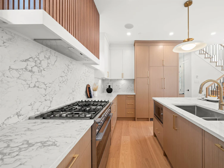 1-1161 East 11th Avenue, Vancouver, BC, V5T 2G4 - 16