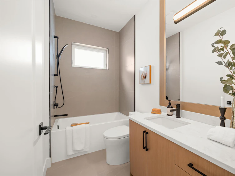 1-1161 East 11th Avenue, Vancouver, BC, V5T 2G4 - 23
