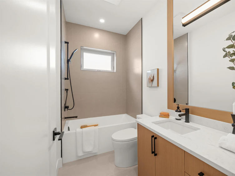 1-1161 East 11th Avenue, Vancouver, BC, V5T 2G4 - 24