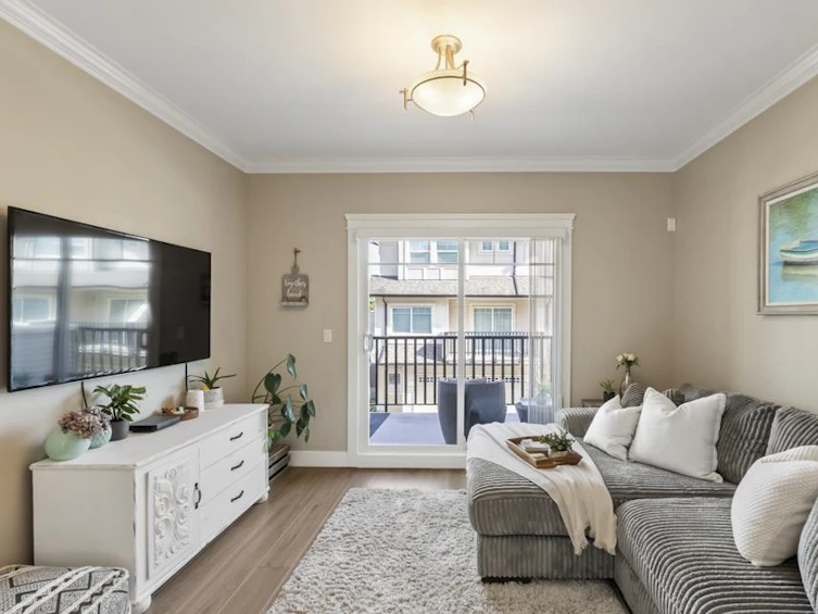 34-8358 121a, Surrey, BC, V3W 1T6 - 2