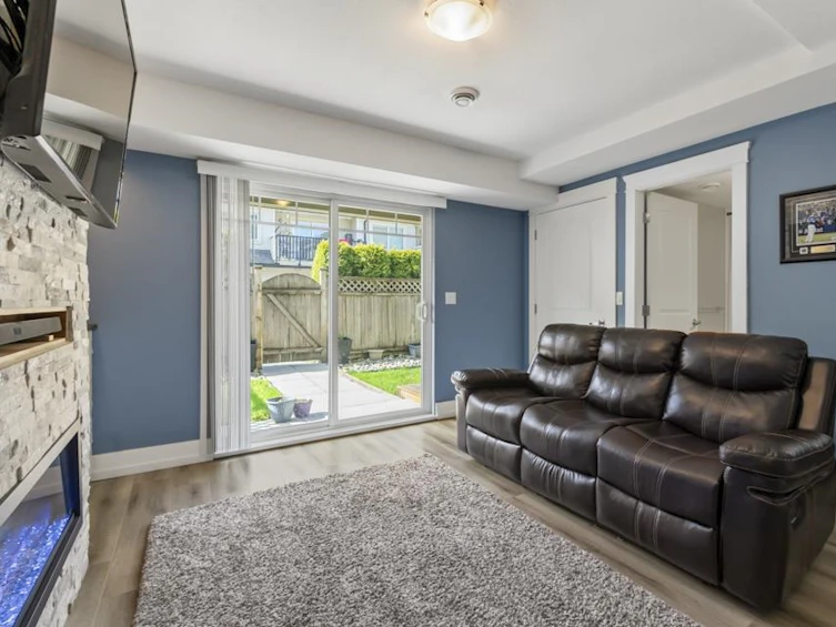 34-8358 121a, Surrey, BC, V3W 1T6 - 24