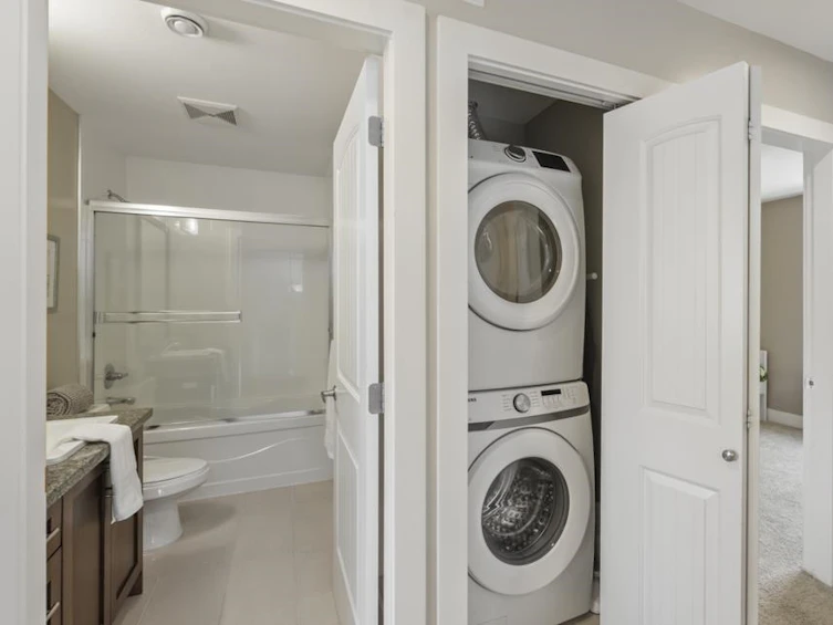 34-8358 121a, Surrey, BC, V3W 1T6 - 28