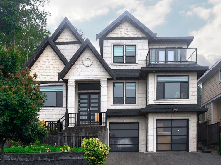 11376 Royal Crescent, Surrey, BC, V3V 8A3