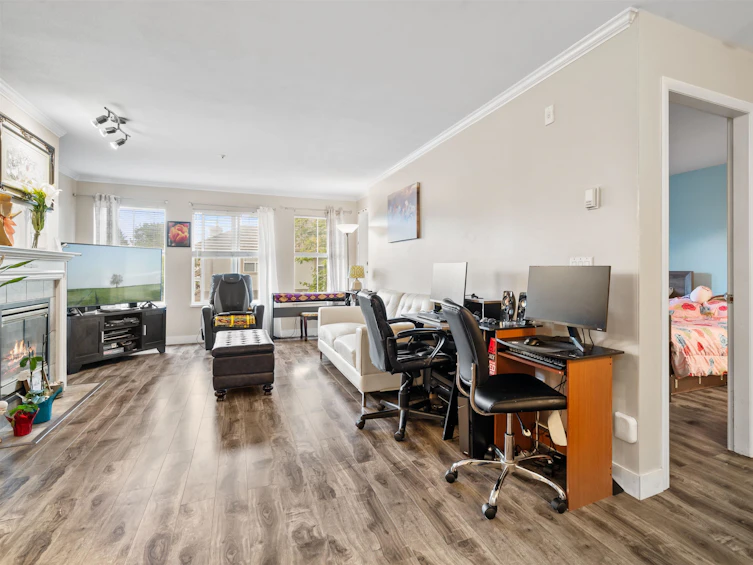 201-12155 75a, Surrey, BC, V3W 1B9 - 17