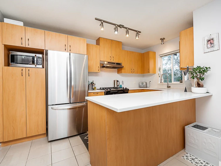 411-9283 Government Street, Burnaby, BC, V3N 0A5 - 13