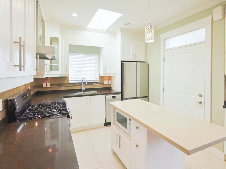 8381 Fremlin Street, Vancouver, BC, V6P 3X1 - 2