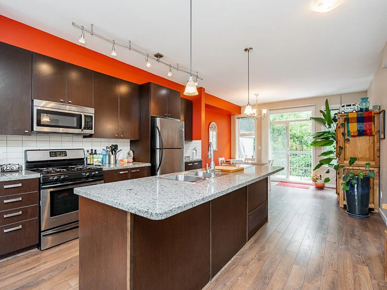 109-18777 68a Avenue, Surrey, BC, V3R 0C5 - 6