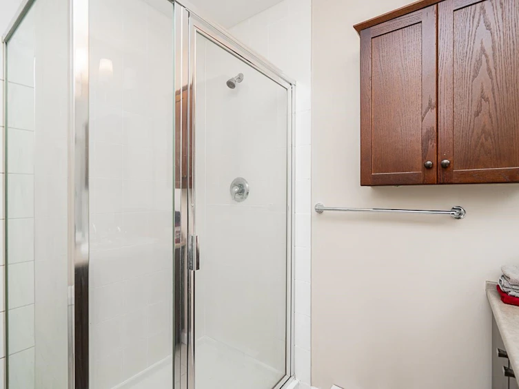 109-18777 68a Avenue, Surrey, BC, V3R 0C5 - 18