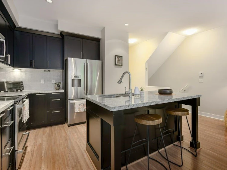 127-1480 Southview Street, Coquitlam, BC, V3E 0G5 - 3