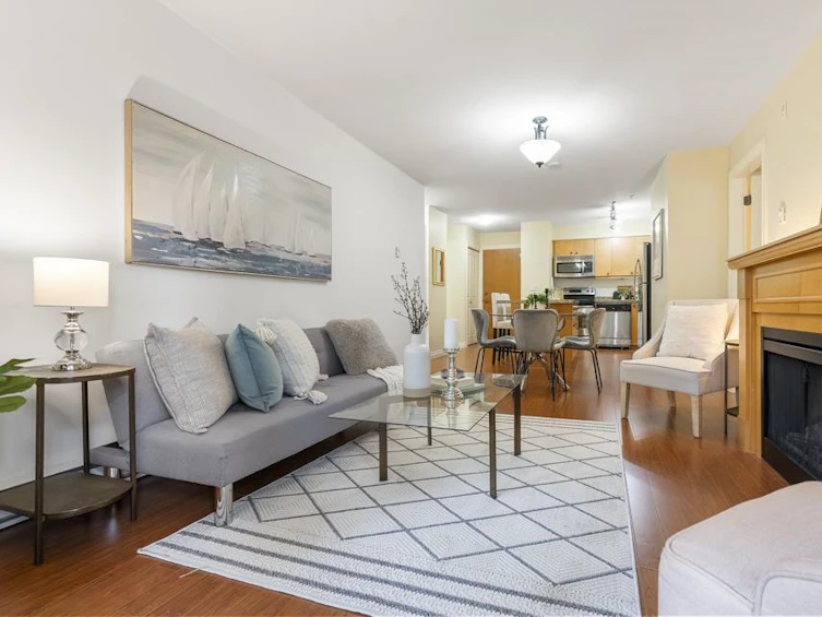404-8717 160, Surrey, BC, V4N 5X7 - 5