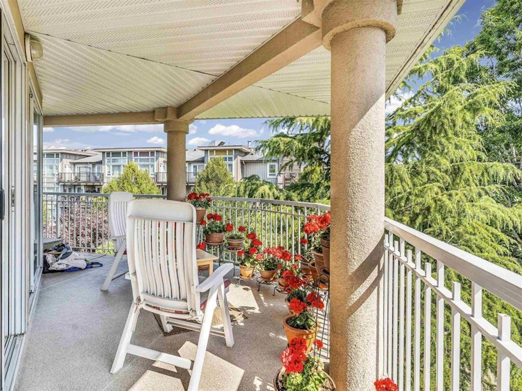 308-13733 74 Avenue, Surrey, BC, V3W 1B8 - 13