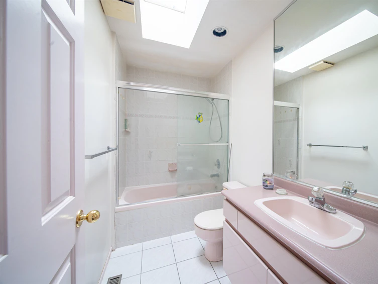 4012 Dundas Street, Burnaby, BC, V5C 1A7 - 25