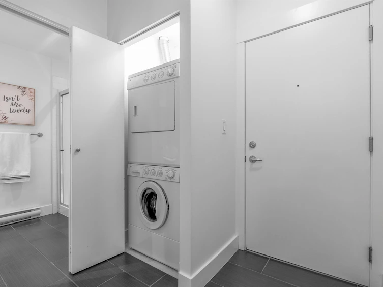 307-7478 Byrnepark Walk, Burnaby, BC, V3N 0B5 - 16