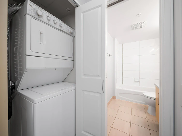 1101-5380 Oben Street, Vancouver, BC, V5R 6H7 - 10