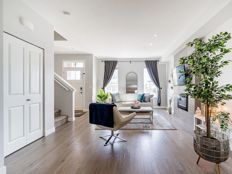 20251 82b Avenue, Langley, BC, V2Y 0Y9 - 5