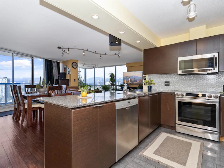 3502-13618 100 Avenue, Surrey, BC, V3T 0A8 - 8