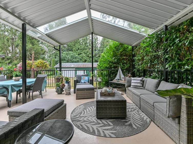 3176 Old Clayburn Road, Abbotsford, BC, V2S 4H3 - 22