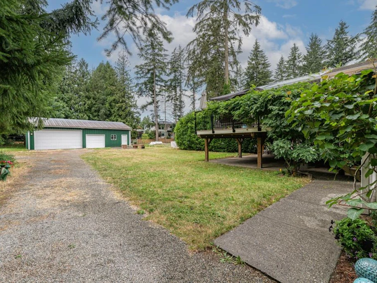 3176 Old Clayburn Road, Abbotsford, BC, V2S 4H3 - 35