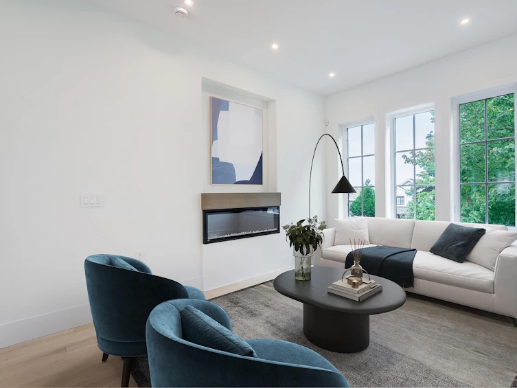 648 East 30th Avenue, Vancouver, BC, V5V 2V6 - 3