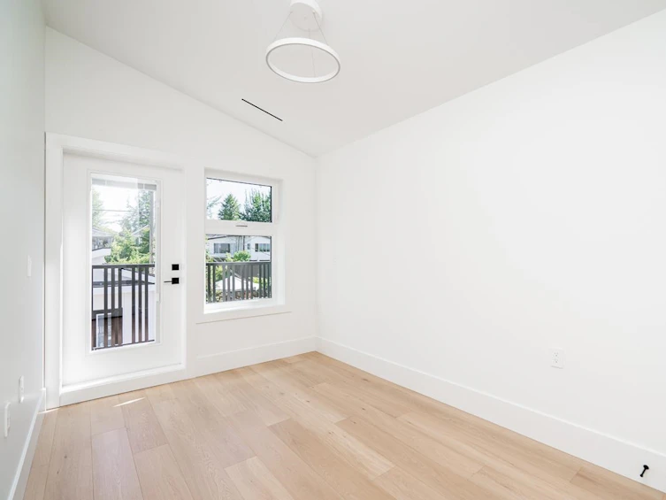 648 East 30th Avenue, Vancouver, BC, V5V 2V6 - 20