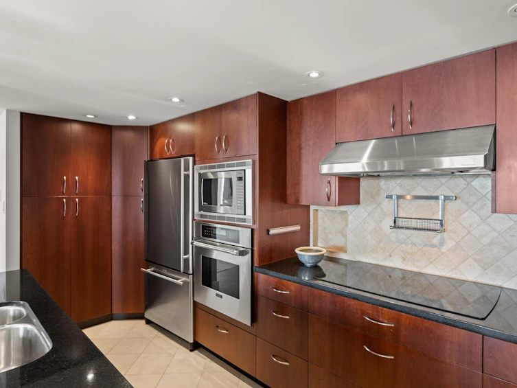 1503-1045 Quayside Drive, New Westminster, BC, V3M 6C9 - 18