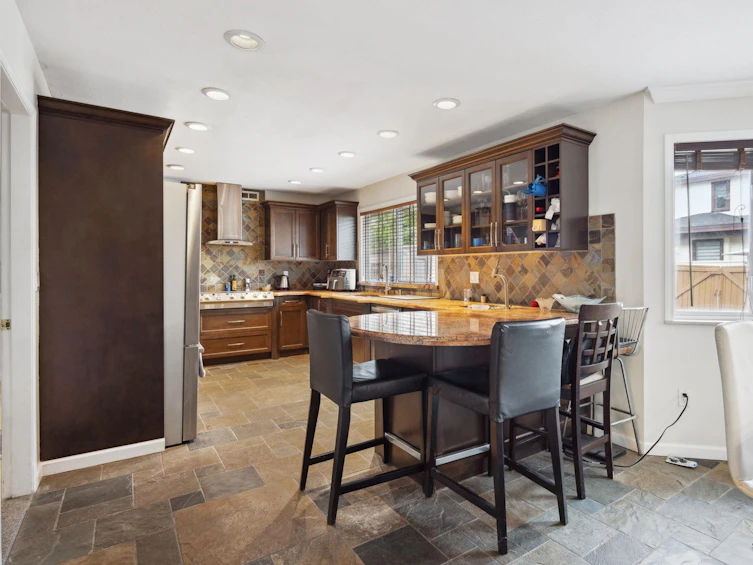 9811 Seaton Court, Richmond, BC, V7A 4B7 - 9