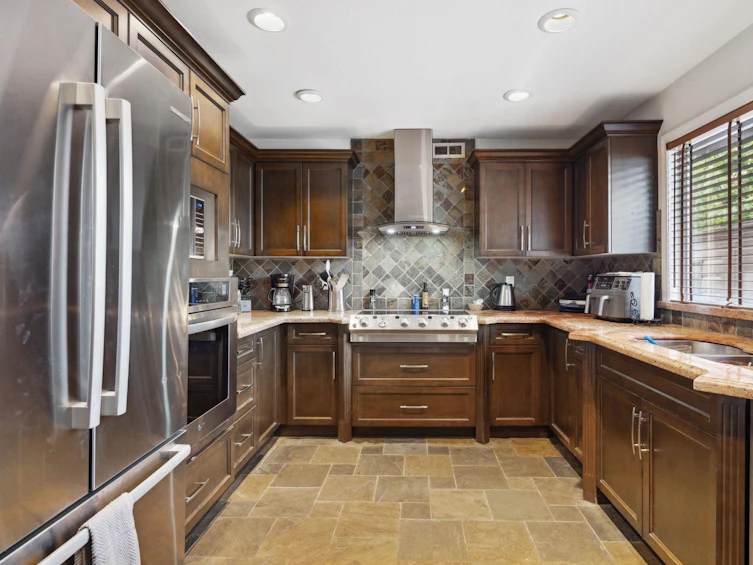 9811 Seaton Court, Richmond, BC, V7A 4B7 - 10