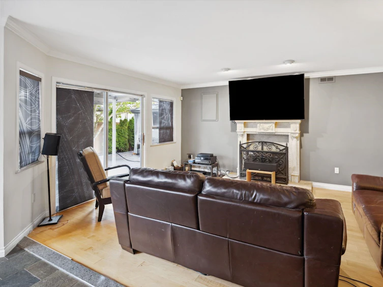 9811 Seaton Court, Richmond, BC, V7A 4B7 - 16