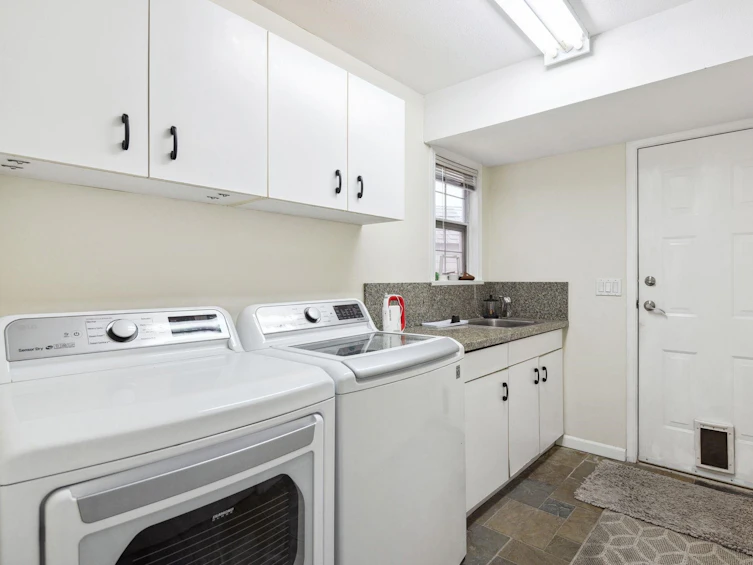 9811 Seaton Court, Richmond, BC, V7A 4B7 - 33