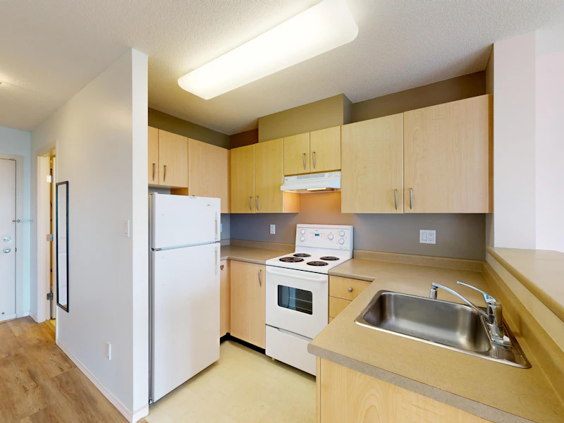805 - 3520 Crowley Drive, Vancouver BC V5R 6G9