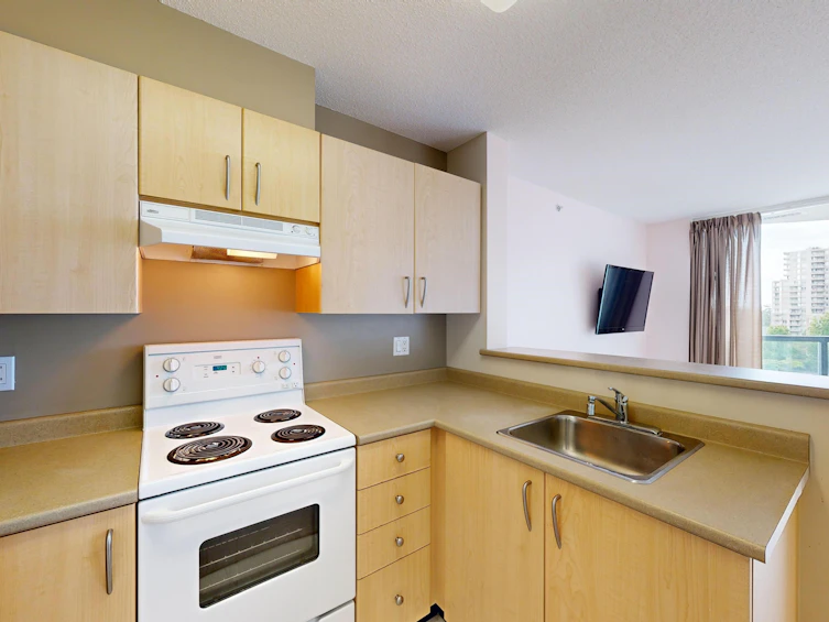 805-3520 Crowley Drive, Vancouver, BC, V5R 6G9 - 3