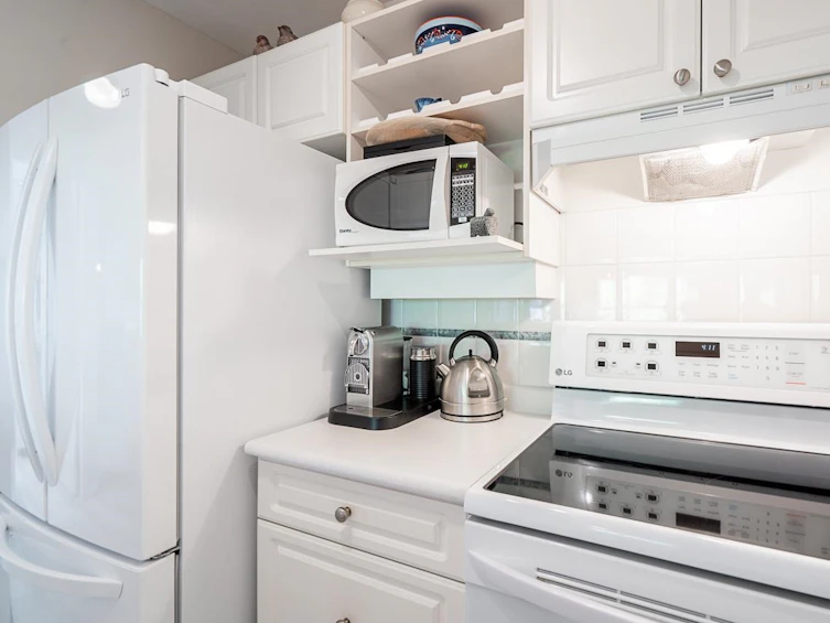 214-1588 Best, Surrey, BC, V4B 4G1 - 18