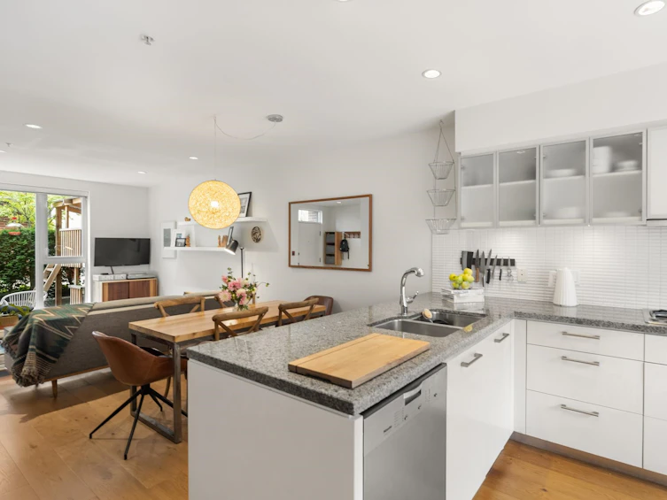 212-1961 Collingwood Street, Vancouver, BC, V6R 3K6 - 14