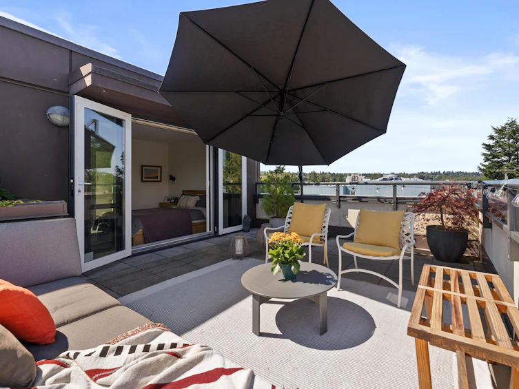 212-1961 Collingwood Street, Vancouver, BC, V6R 3K6 - 2