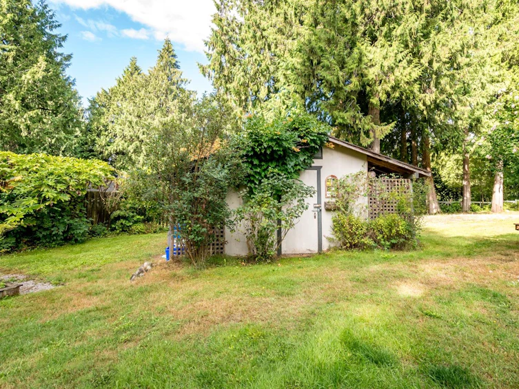 3385 Spruce Road, Roberts Creek, BC, V0N 2W2 - 31