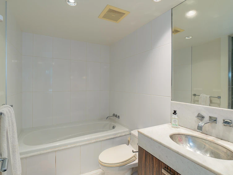 1601-788 Richards Street, Vancouver, BC, V6B 0C7 - 12