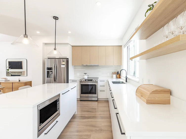 37997 Helm Way, Squamish, BC, V8B 2A1 - 3