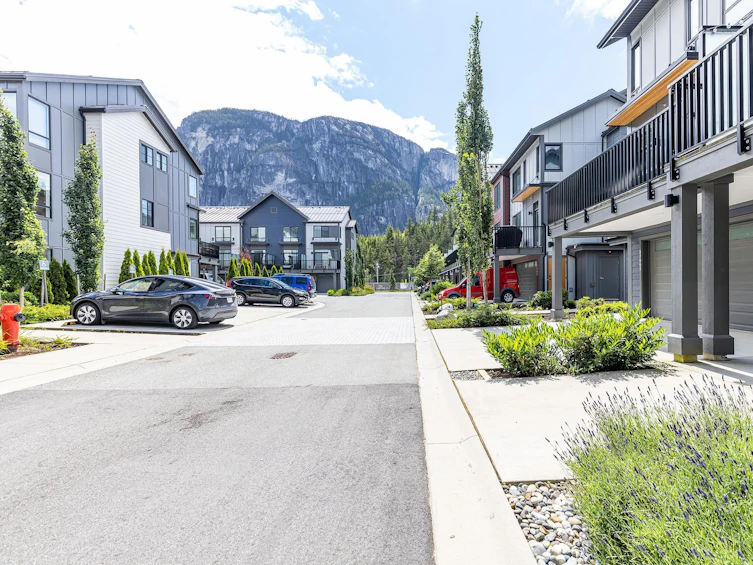 37997 Helm Way, Squamish, BC, V8B 2A1 - 30
