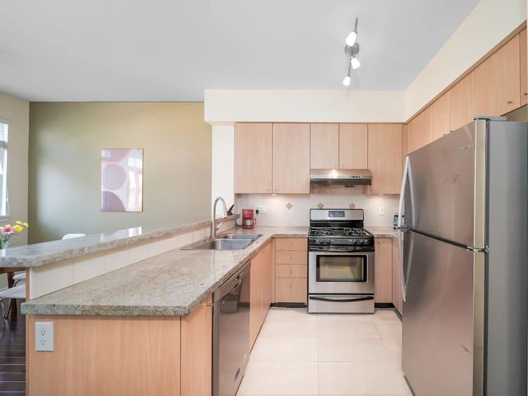 7130 Algonquin Mews, Vancouver, BC, V5S 4X4 - 4