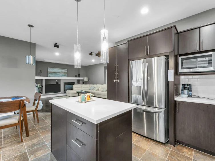 19756 68a Avenue, Langley, BC, V2Y 3H1 - 10